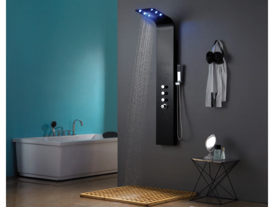 salle de bain turquoise noir